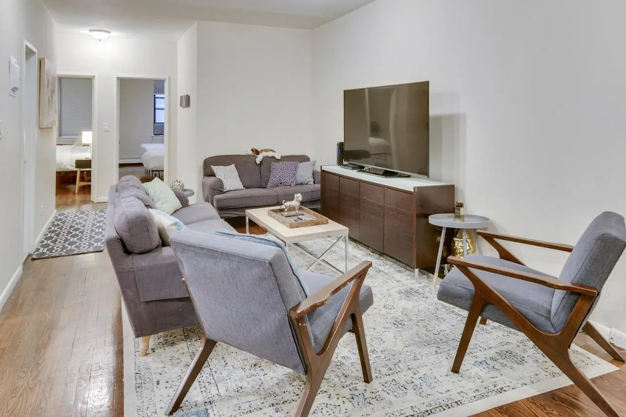 Four Bedroom Chelsea Apartment New York ABD